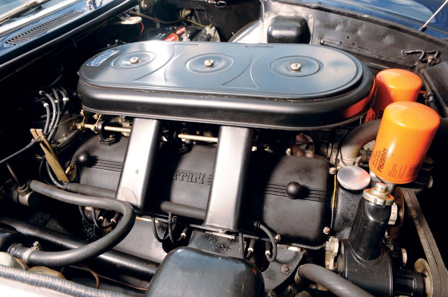  Ferrari 365 GT 2+2 1968 года  (фото 28 из 62)